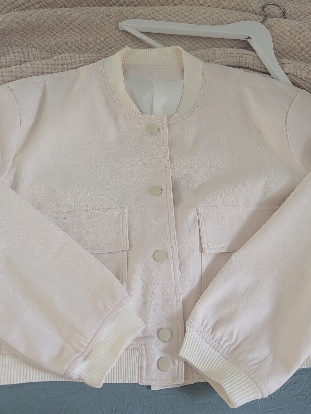Cream Bomber Style Light Jacket